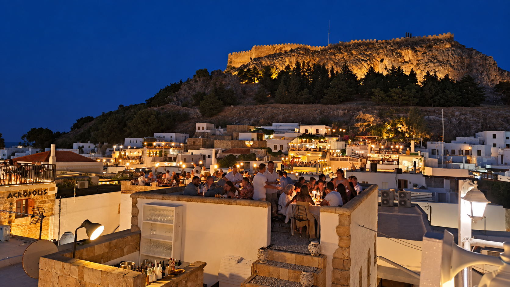 Restaurants über den Dächern von Lindos