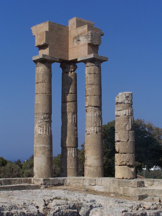 Teil der Akropolis von Rhodos (Monte Smith)